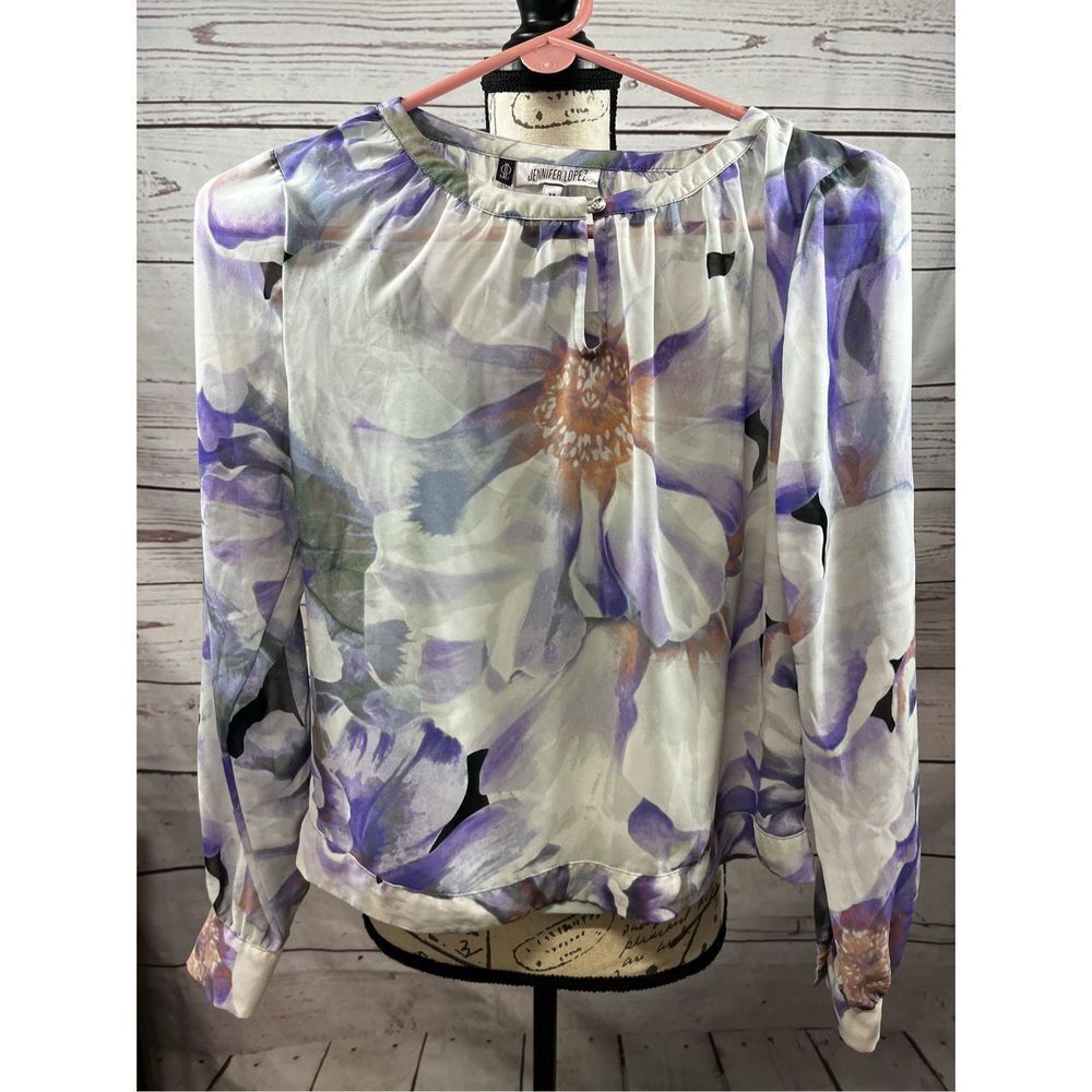 Jennifer Lopez XS white and purple lined  blouse‎ - 2419